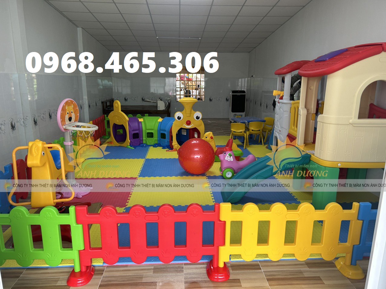 Hàng rào nhựa khu vui chơi trẻ em, rào chắn trẻ em nhựa nhập khẩu