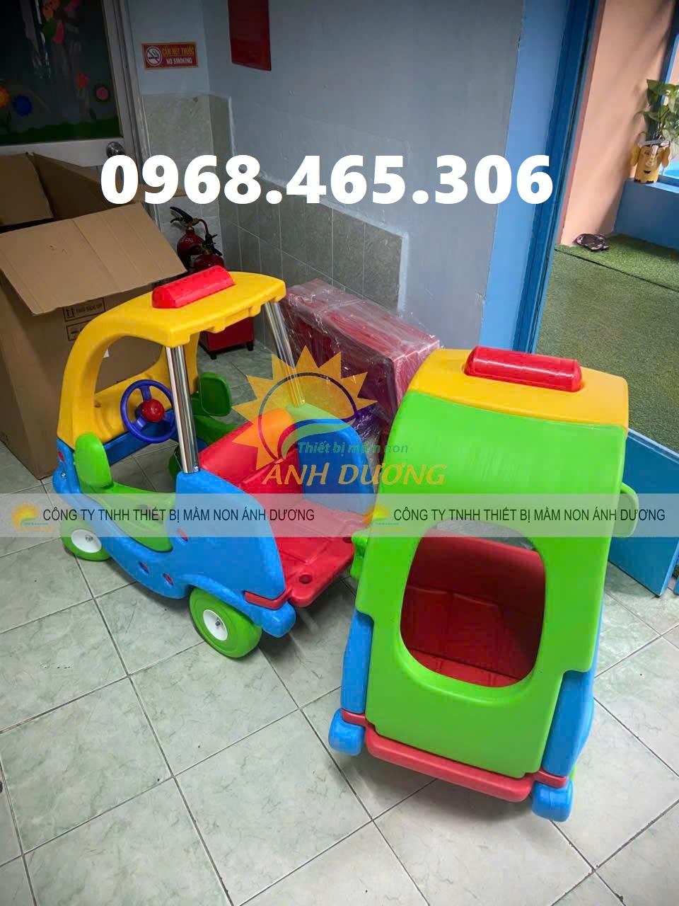 Xe chòi chân ô tô trẻ em, xe chòi chân mái vòm cho bé