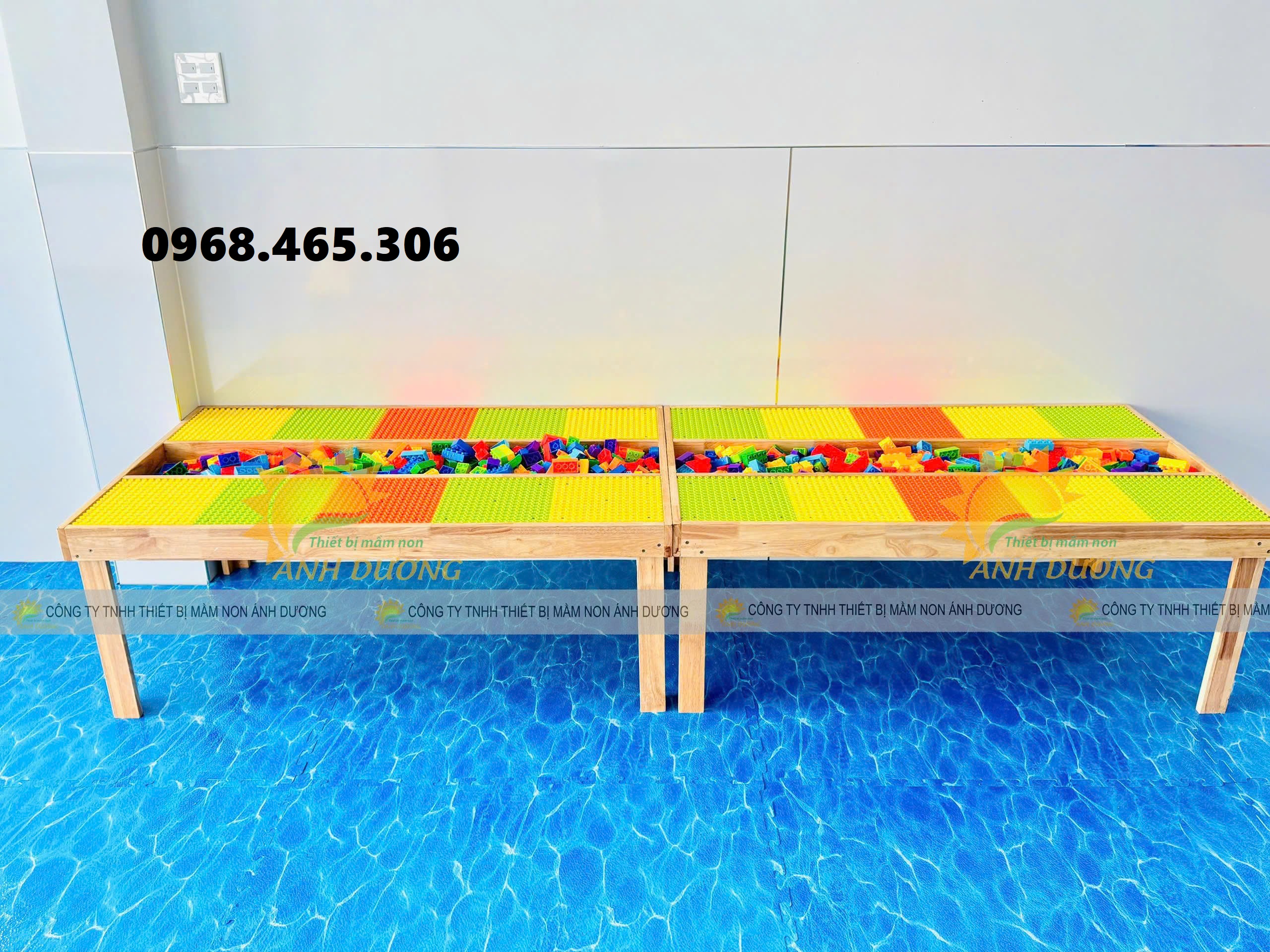 bàn xếp lego trẻ em, bàn chơi lego cho bé, bàn lego trẻ em bằng gỗ