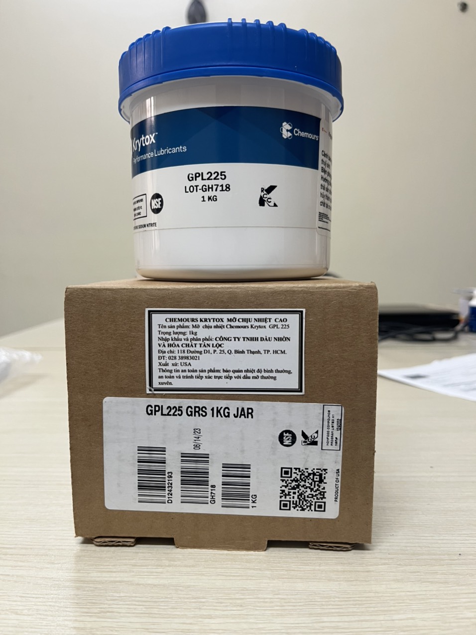 MỠ BÔI TRƠN CHEMOURS KRYTOX GPL 225 CAO CẤP _ HÀNG CÓ SẴN TẠI KHO