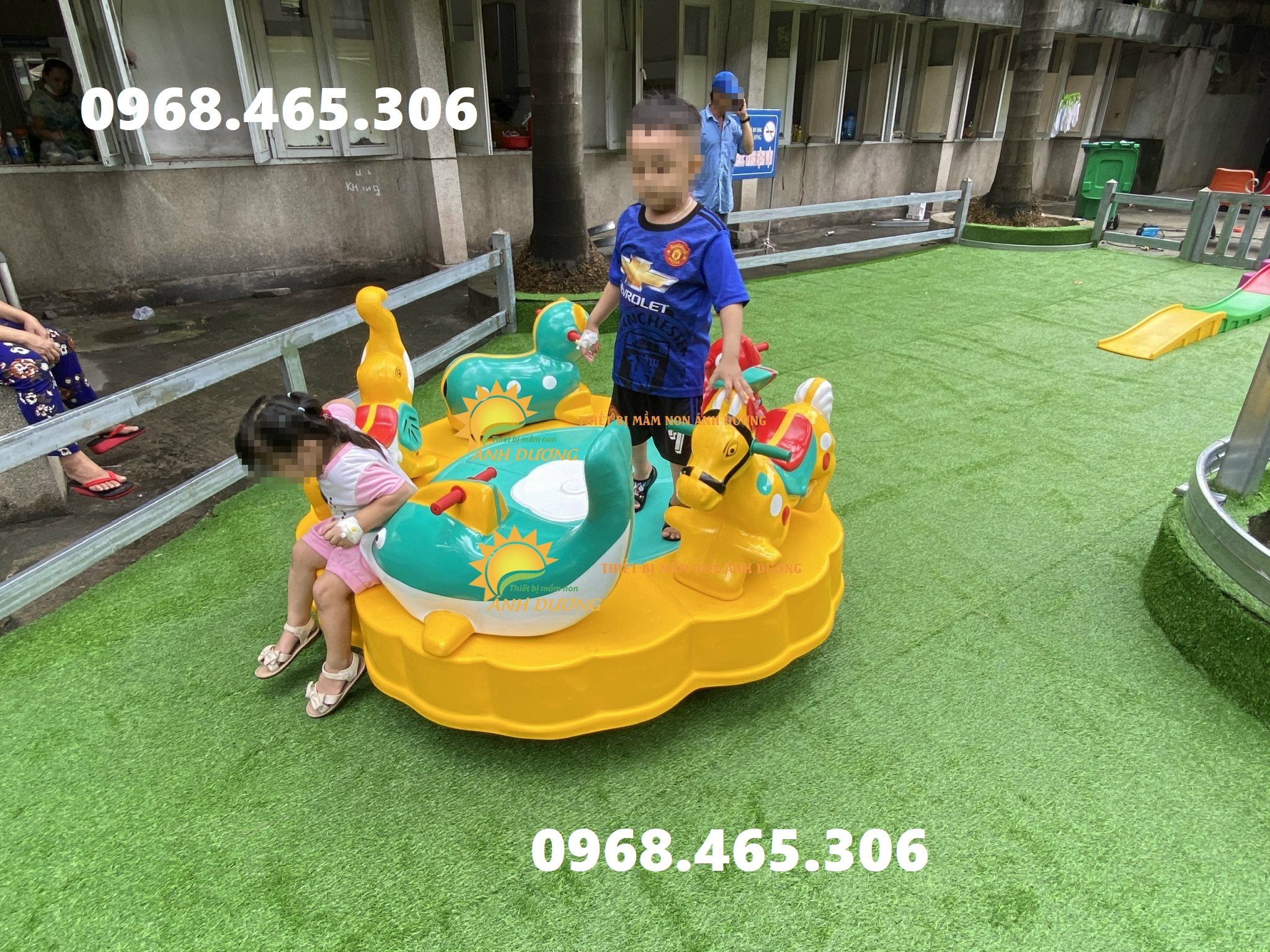 Đu quay ngựa trẻ em, mâm xoay 5 con giống mầm non giá rẻ
