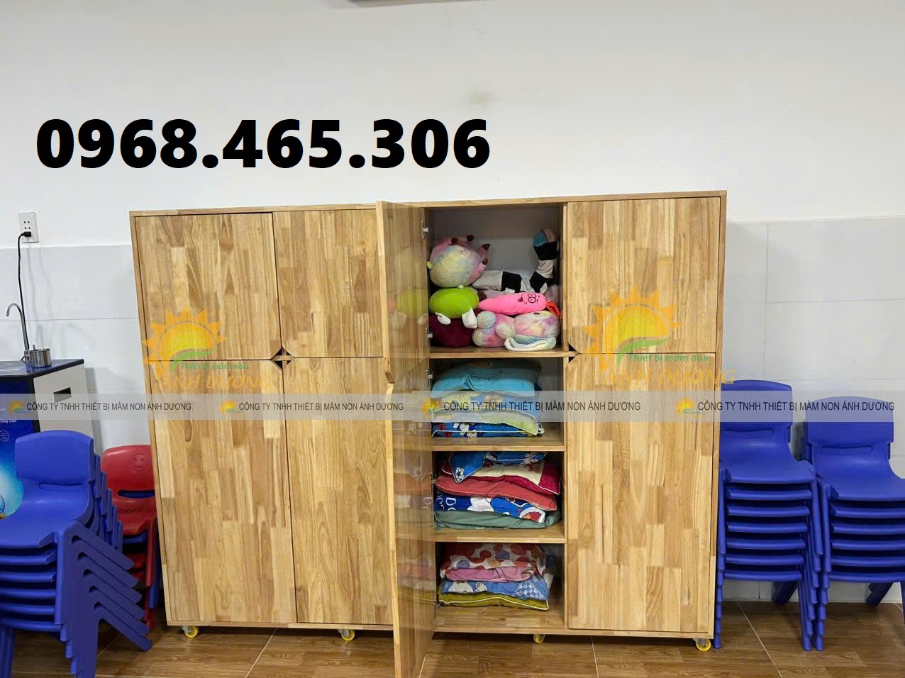 Kệ gỗ cao su mầm non, kệ gỗ mầm non, tủ gỗ mầm non giá rẻ