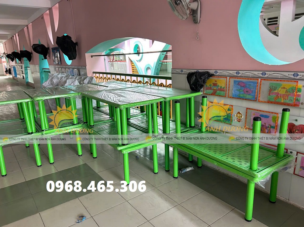 Bàn chữ nhật mầm non, bàn nhựa đúc chữ nhật mầm non, bàn nhựa mầm non