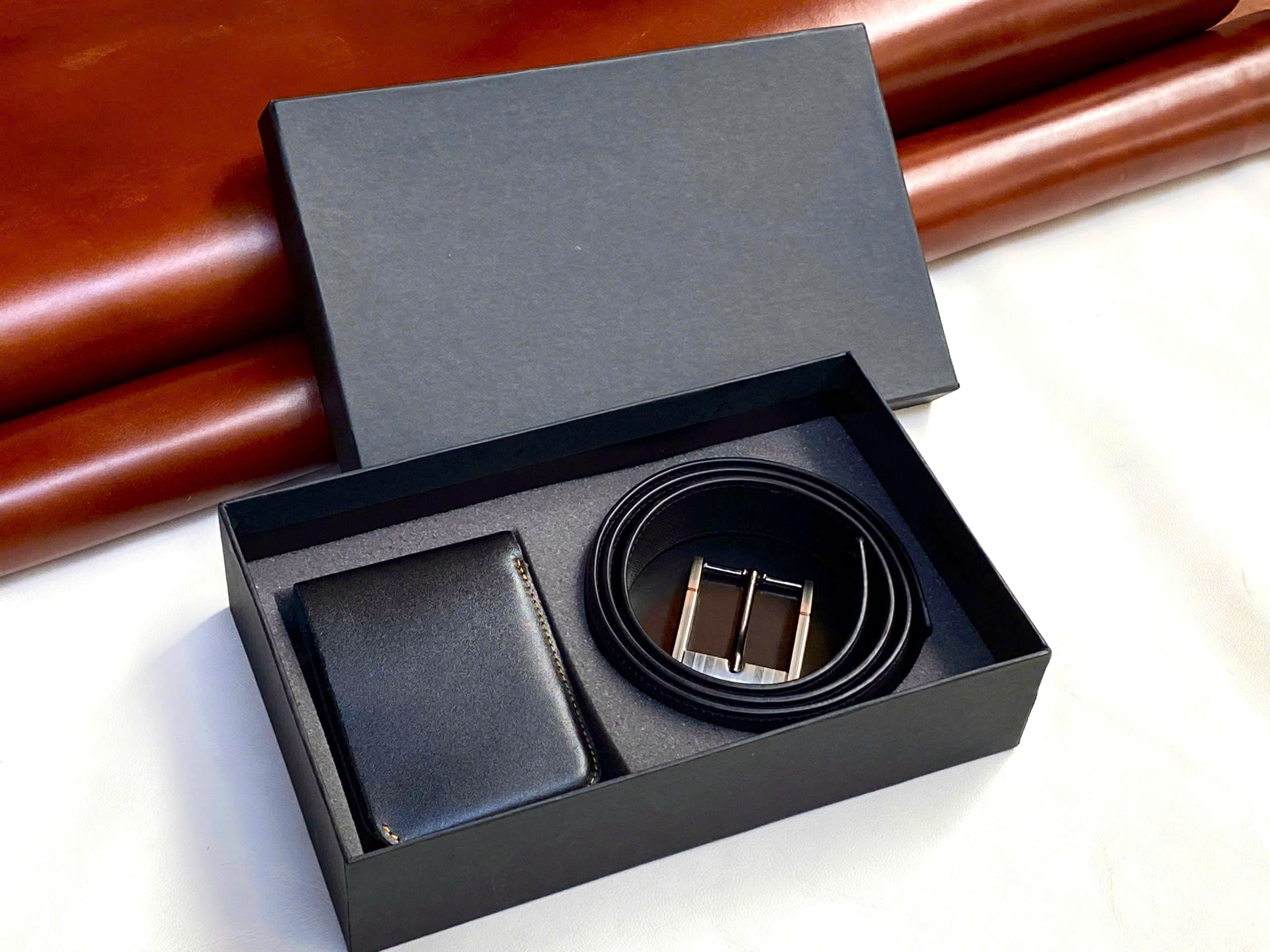 Xưởng sản xuất đồ da thật tiêu chuẩn quốc tế tại TPHCM