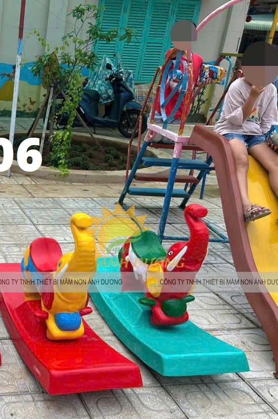 Bập bênh mầm non, bập bênh đế cong mầm non, bập bênh lò xo