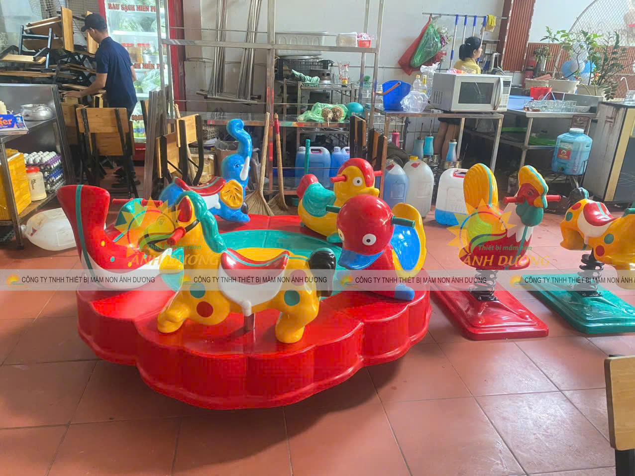 Nhà banh trẻ em, thang leo cầu trượt trẻ em ngoài trời