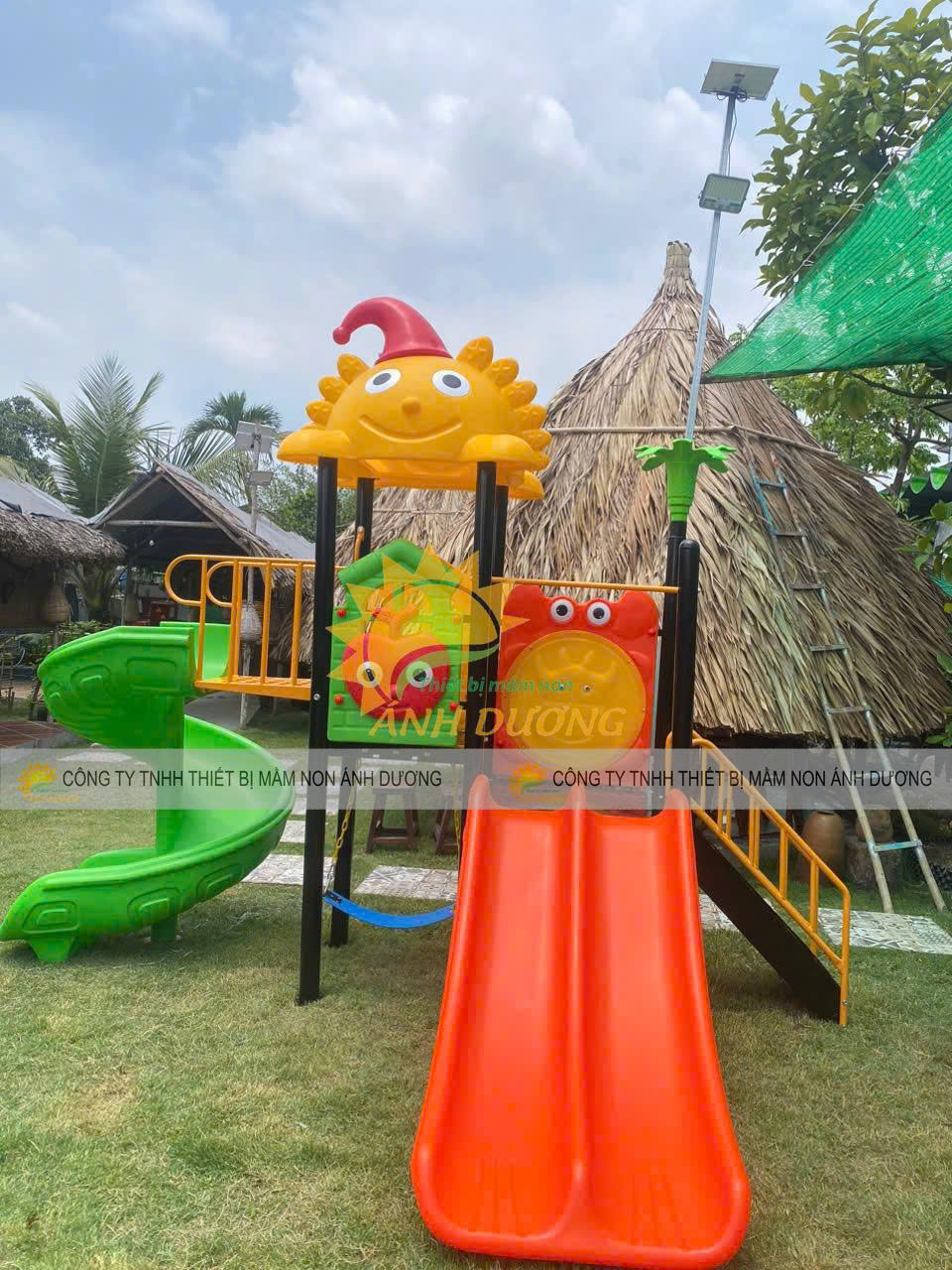 Nhà banh trẻ em, thang leo cầu trượt trẻ em ngoài trời