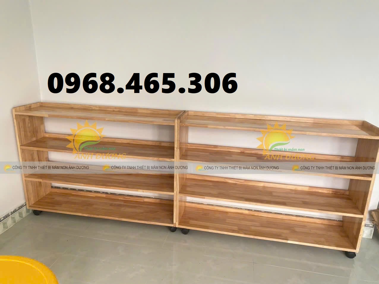 Kệ gỗ cao su mầm non, kệ 3 tầng mầm non giá rẻ, kệ nhf trẻ mẫu giáo