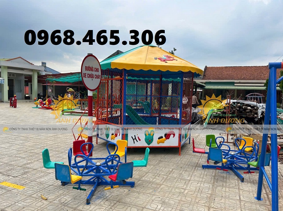 Đu quay trên ray mầm non, đu quay ngựa trẻ em, đu quay đạp chân