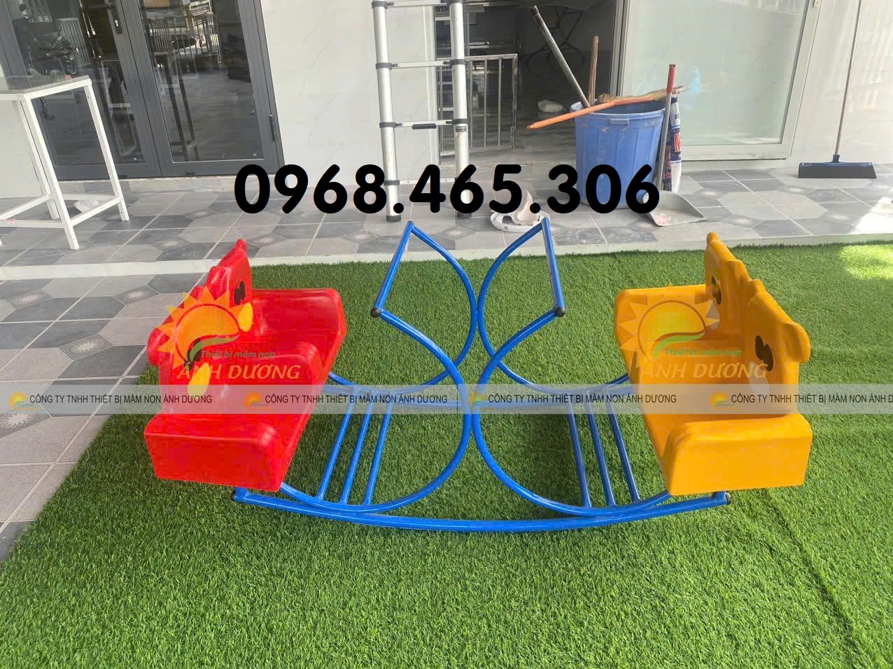 Bập bênh 2 con cá mầm non, bập bênh con cá nhựa composite