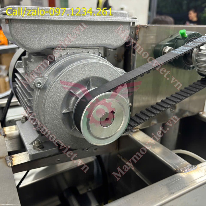 Máy tuốt (tách) hạt ngô (bắp) tươi tự động VM268
