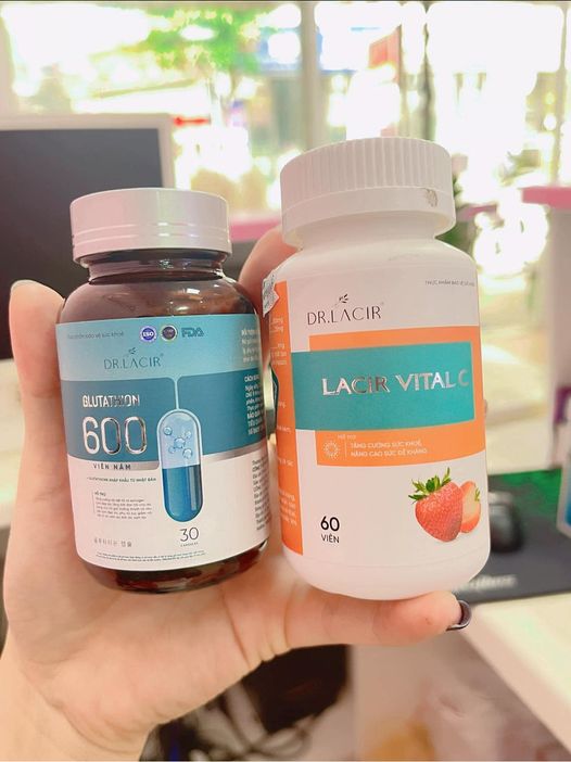 CẶP BÀI TRÙNG VITAMIN C + GLUTATHIONE: Trắng da mờ nám