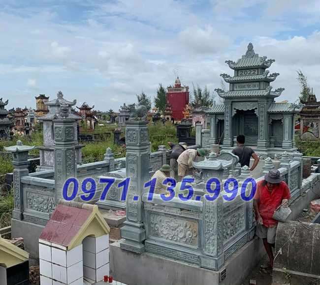 Khuôn viên lăng mộ bằng đá bán Hậu Giang - gia tộc dòng họ