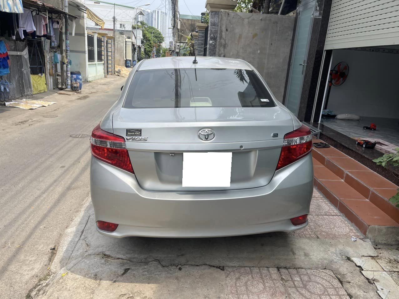 Cần bán xe toyota vios 2016,số tự động màu bạc
