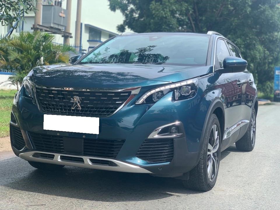 Cần bán xePeugeot 5008 AT full 2018 màu xnah ngọc