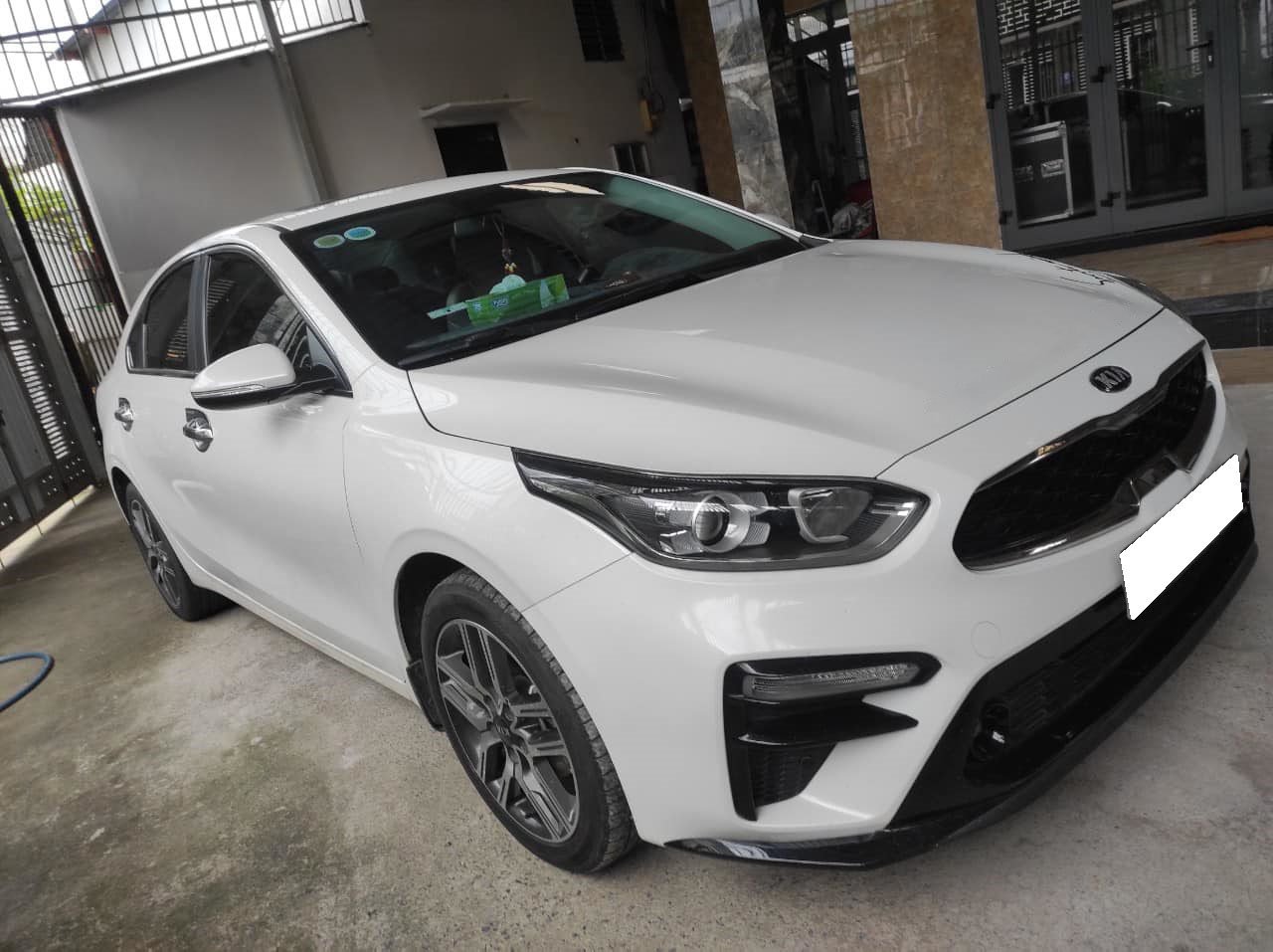 Cần bán xe kia cerato Luxury, màu trắng 2020