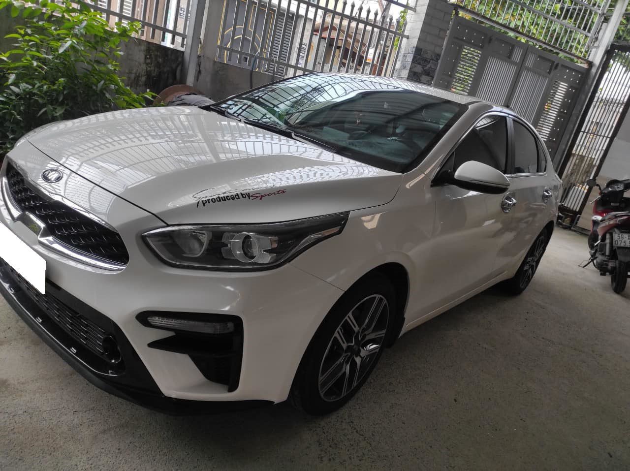 Cần bán xe kia cerato Luxury, màu trắng 2020