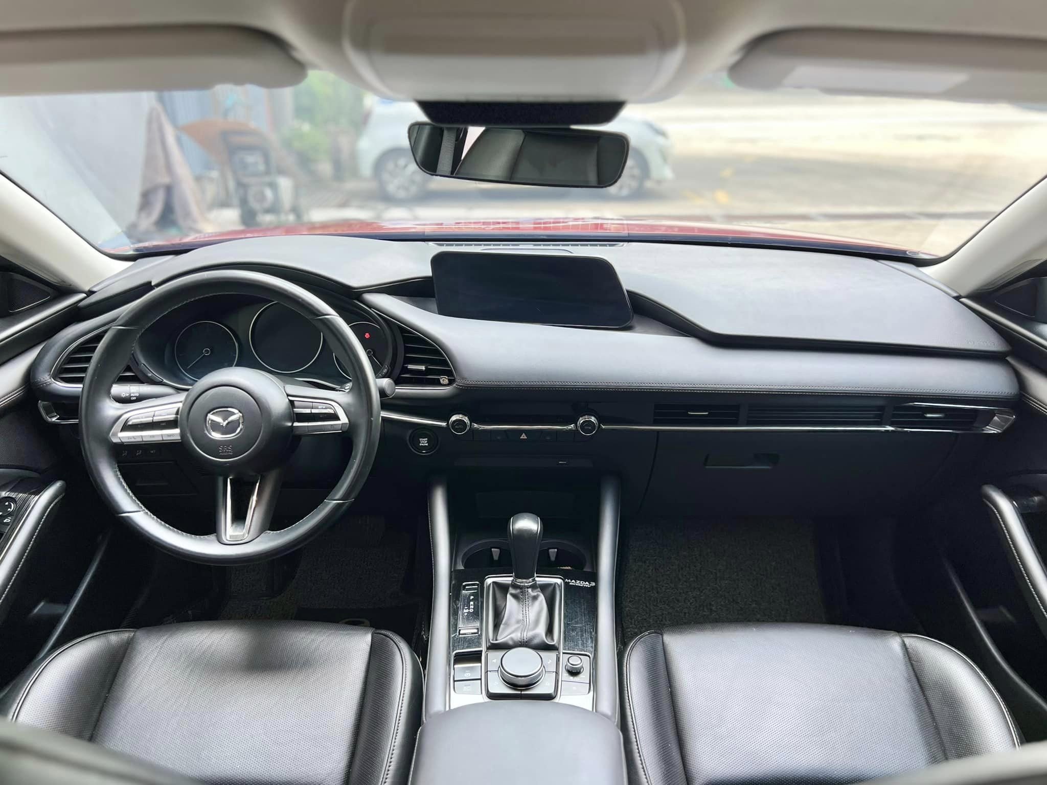 Bán xe Mazda 3 sản suất 2020 luxury màu đỏ