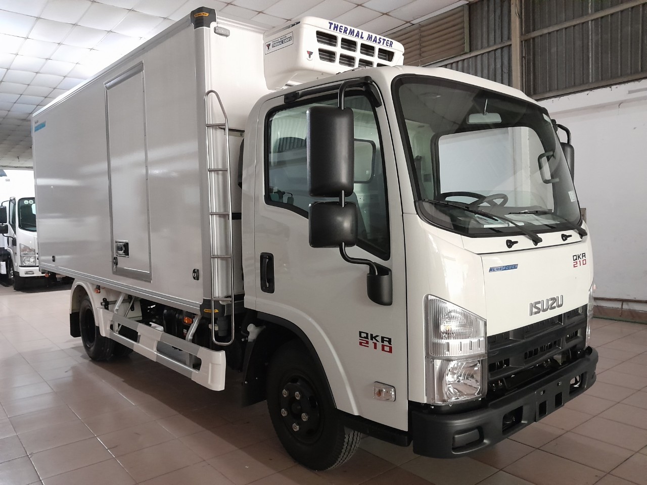 xe tải isuzu đông lạnh QMH210 THÙNG ÂUTO QUYỀN - F2- F2LB -2023