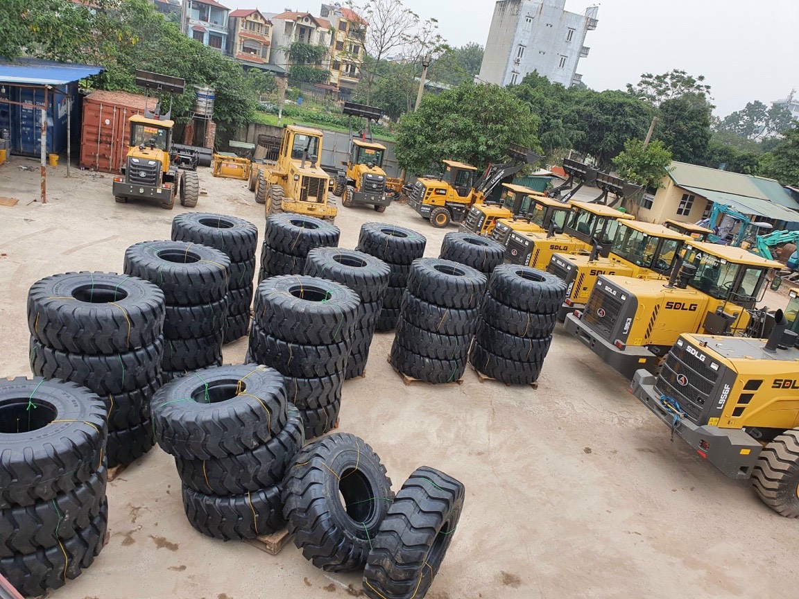 lốp xe xúc lật cho máy công tình - lốp chất lượng cao - bền - đẹp