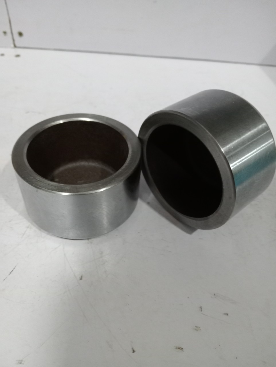 Piston phanh (phi 70 không rãnh) cho máy xúc lật zl50cn 3.0m3 liugong