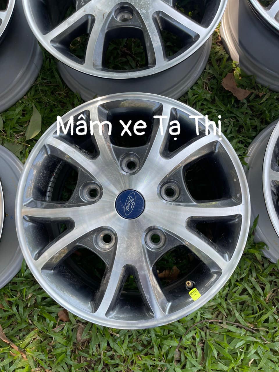 Mâm 16 inch zin Ford lắp chuẩn xe Transit