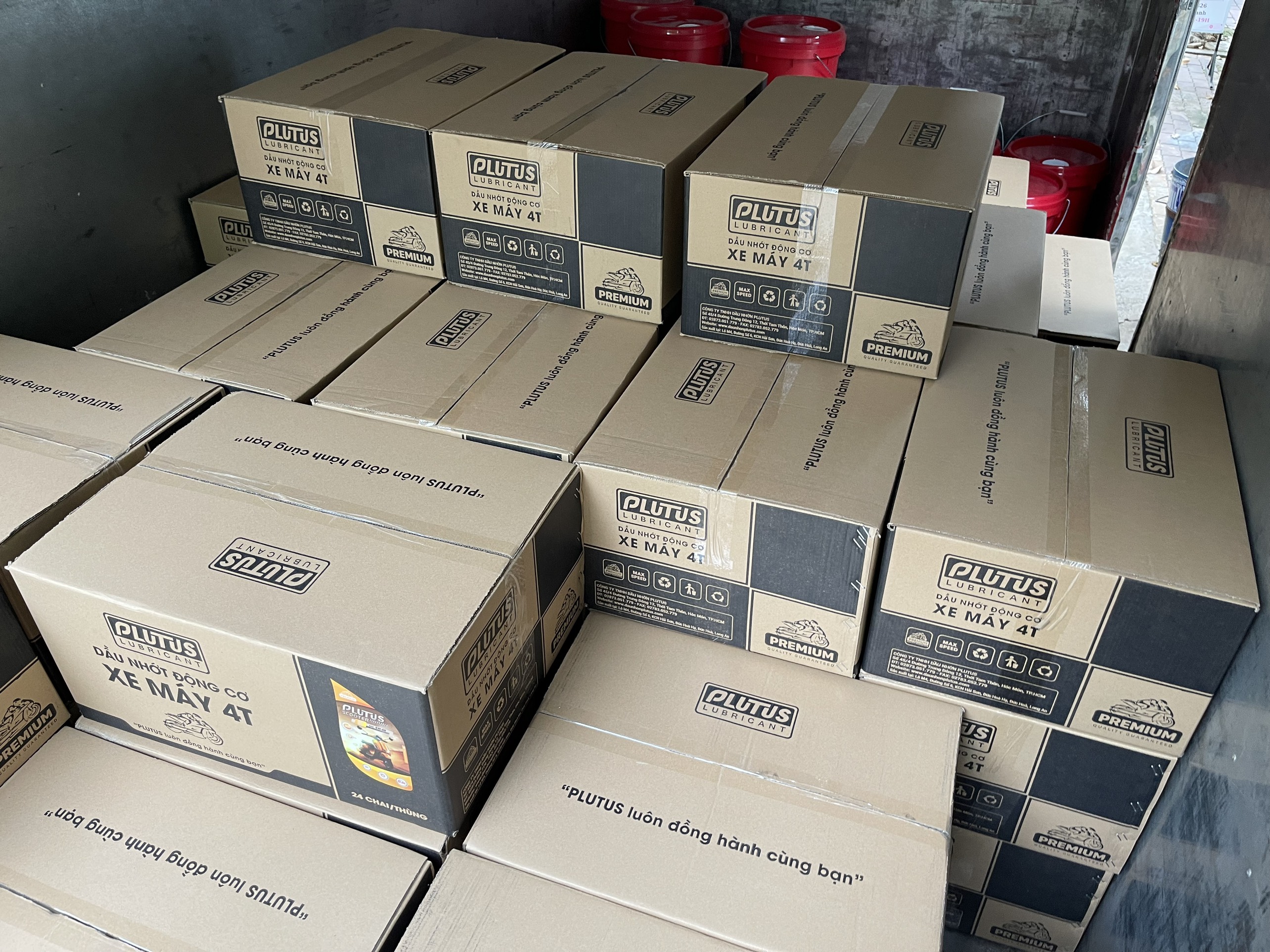 Nhớt xe máy Plutus bảo vệ động cơ tuyệt hảo