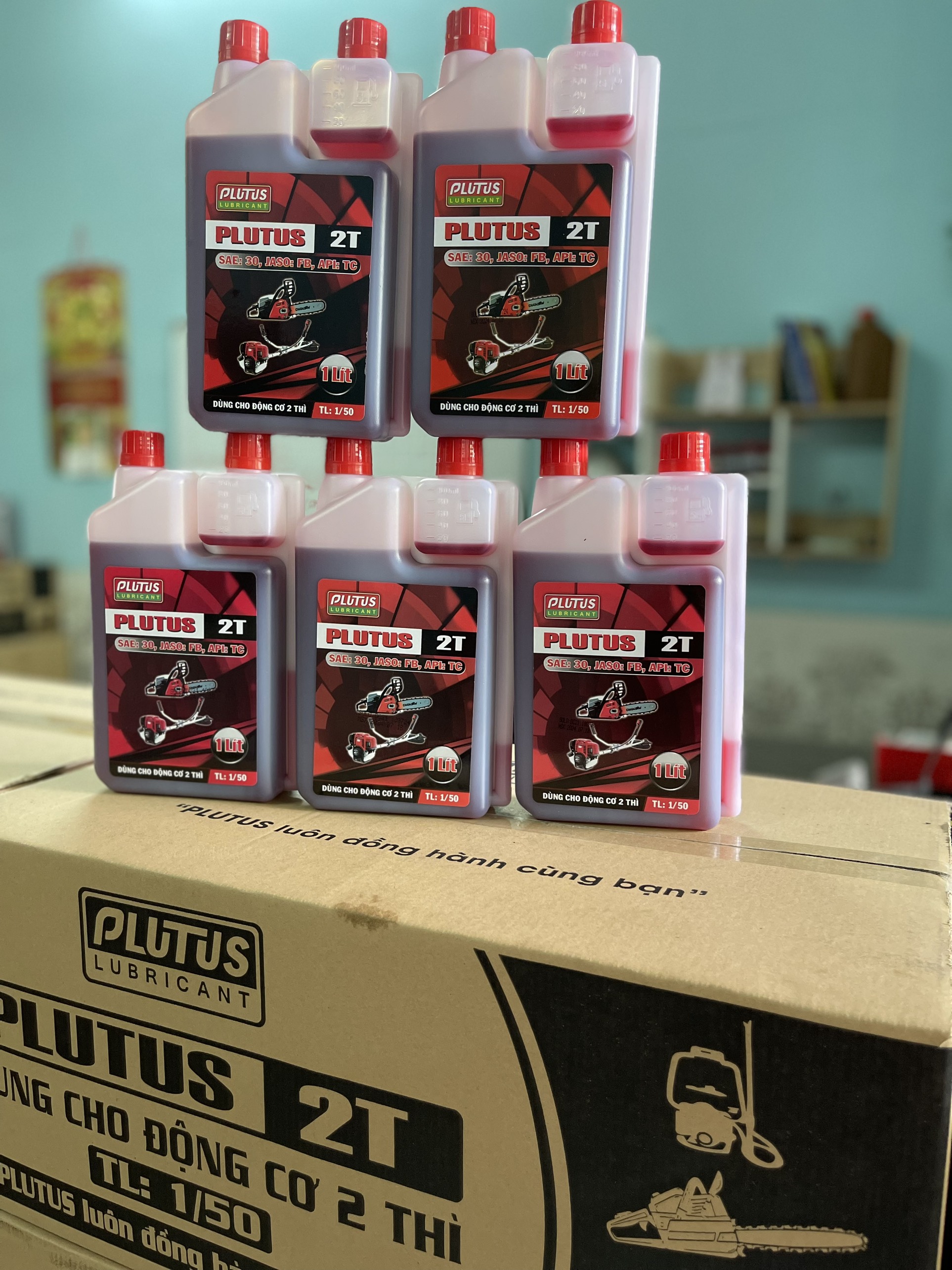 Đặc điểm nổi bật của dầu nhớt 2 thì PLUTUS 2T