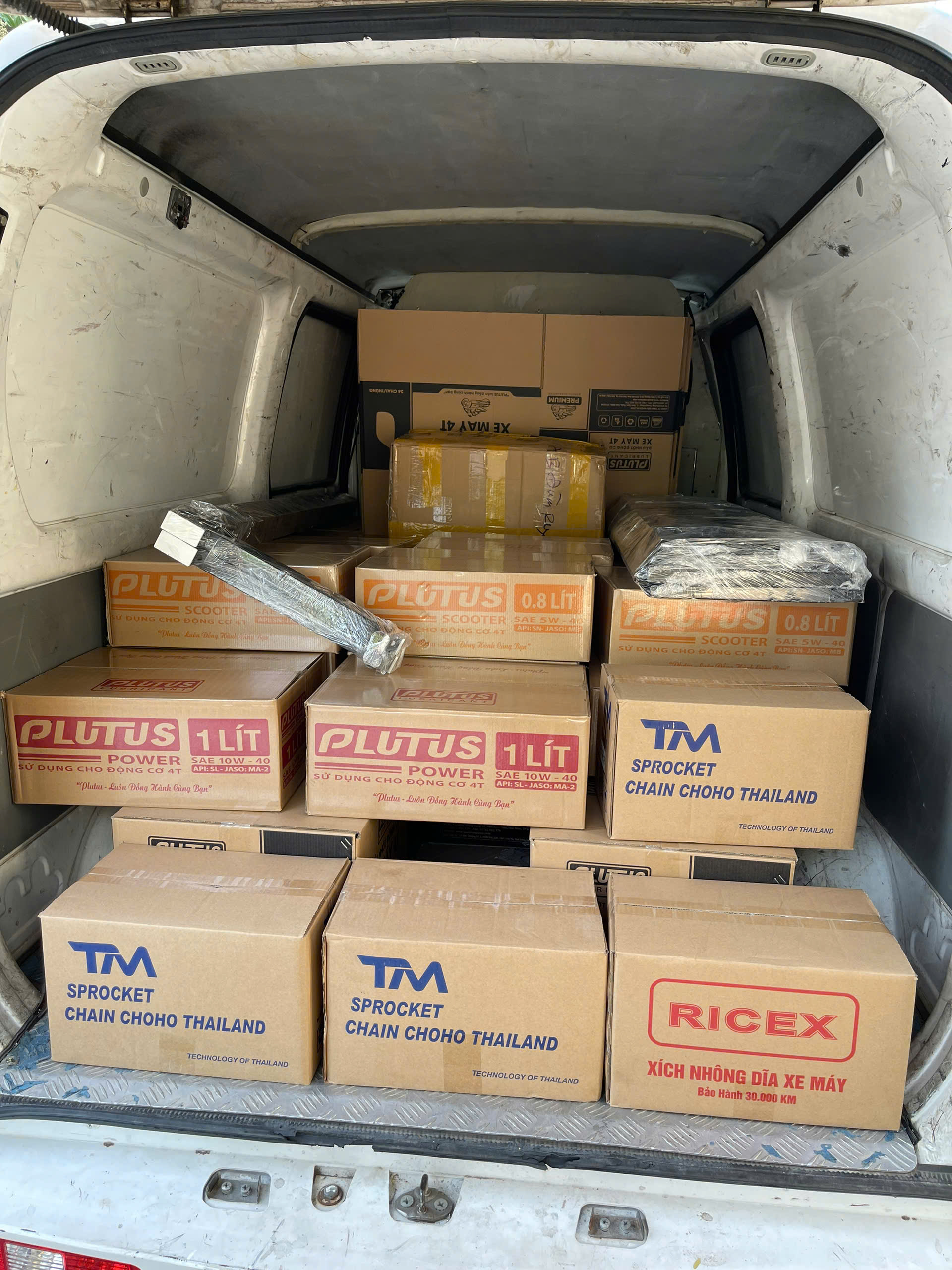 Dầu nhớt Plutus bức phá hiệu suất, bảo vệ cộng cơ tối ưu