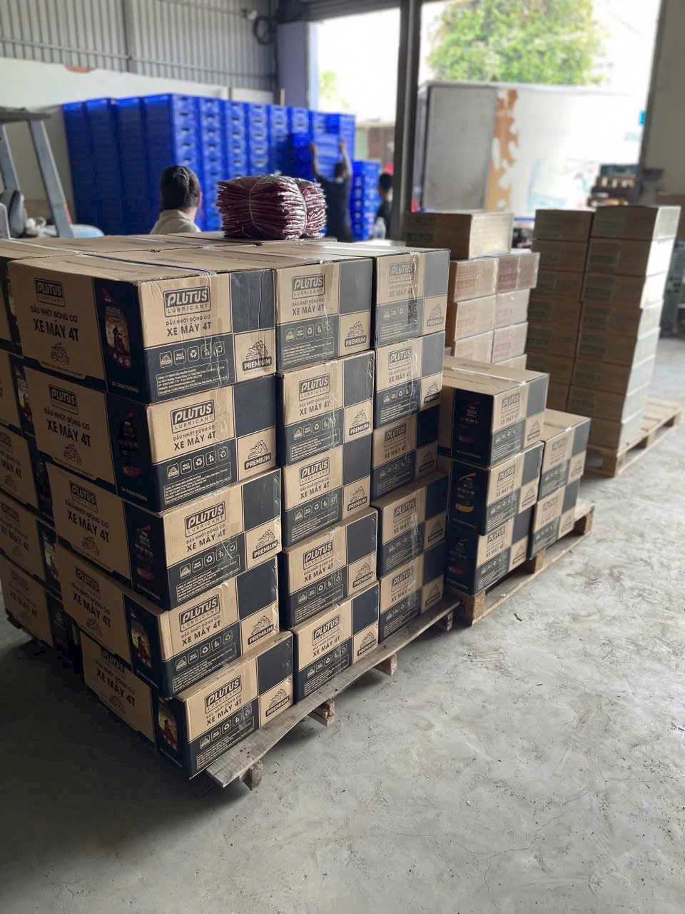 Dầu nhớt Plutus bảo vệ động cơ toàn diện vận hành êm ái