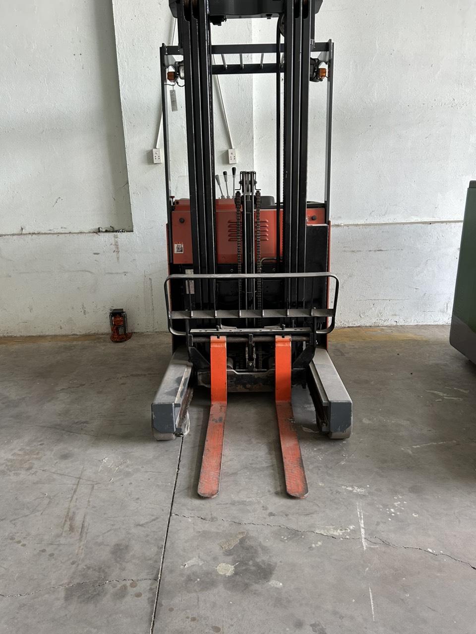 Xe nâng điện cũ Reach truck 1.5 tấn Toyota 7FBR15