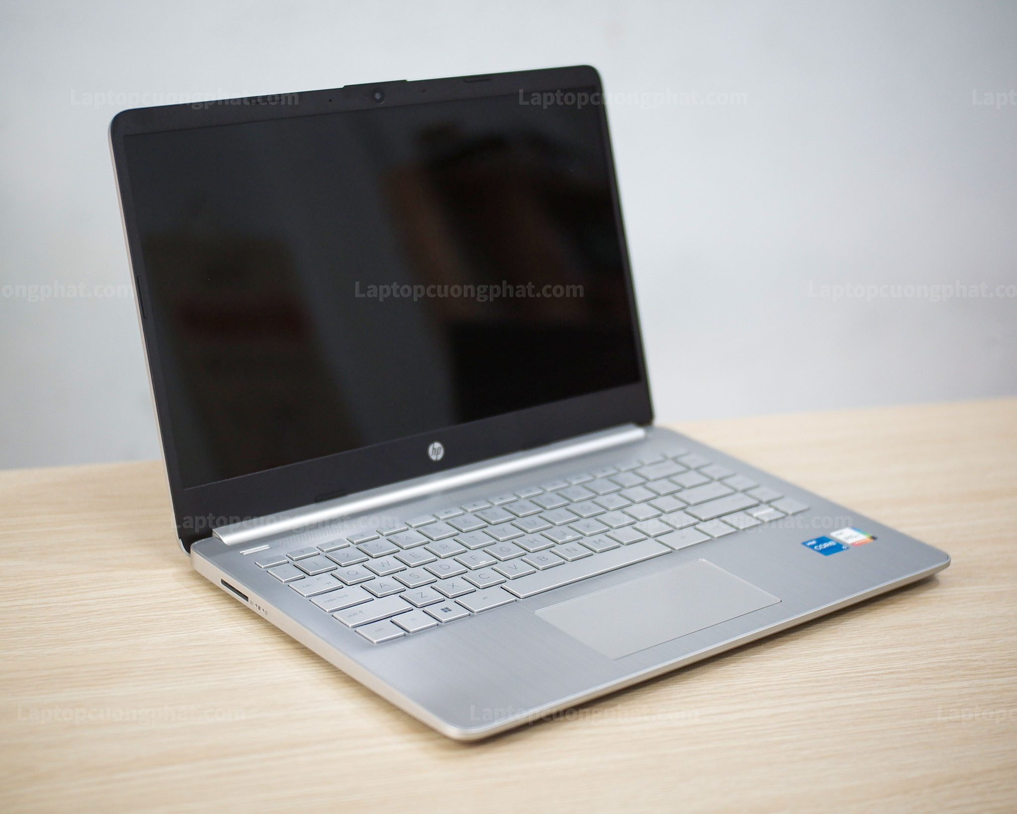 HP 14-dp2xxx i5-1135G7 Ram 8gb SSD 256gb 14 HD+