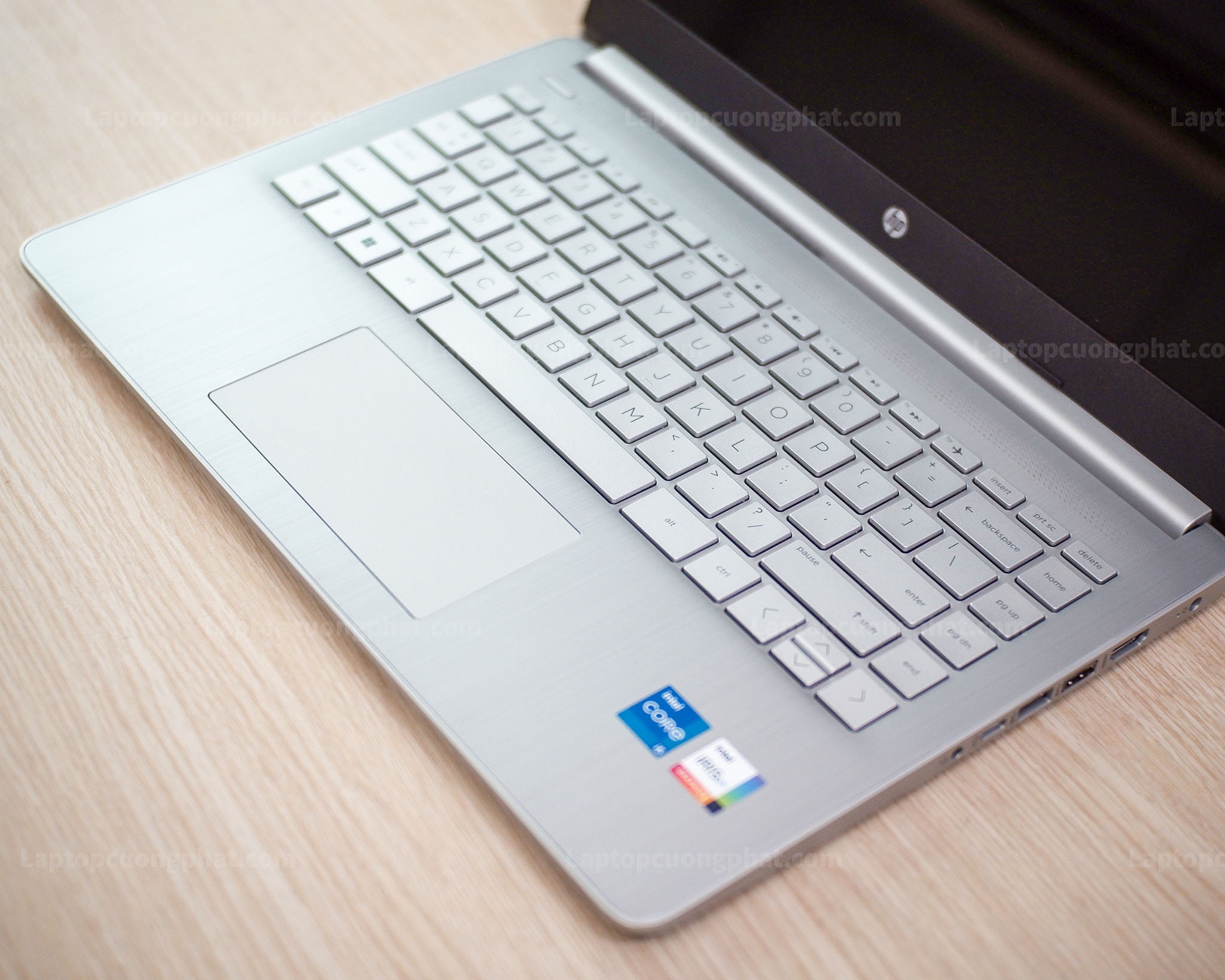 HP 14-dp2xxx i5-1135G7 Ram 8gb SSD 256gb 14 HD+