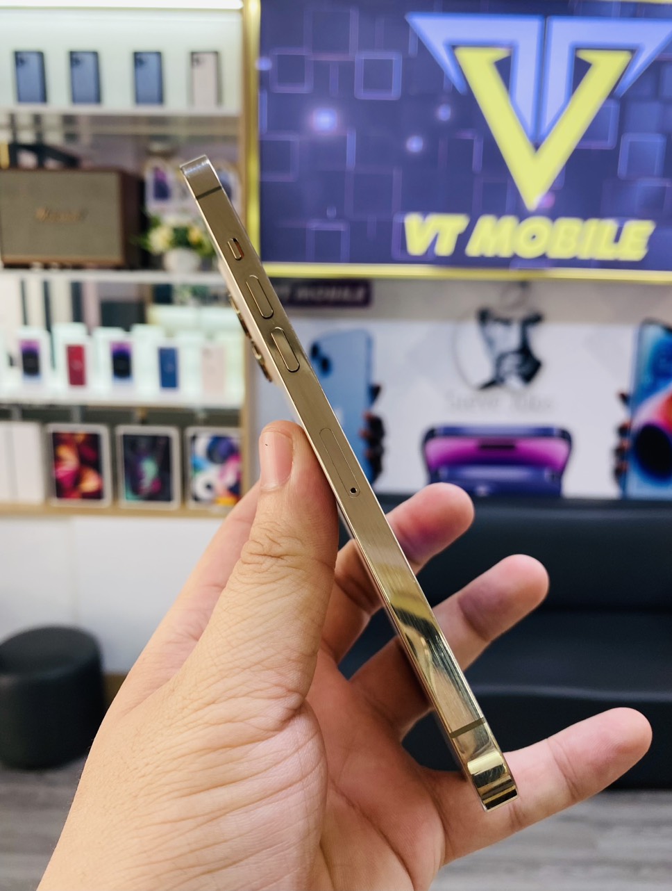 iPhone 12 Pro Max đẹp 99% - Q.Bình Thạnh, TP.HCM