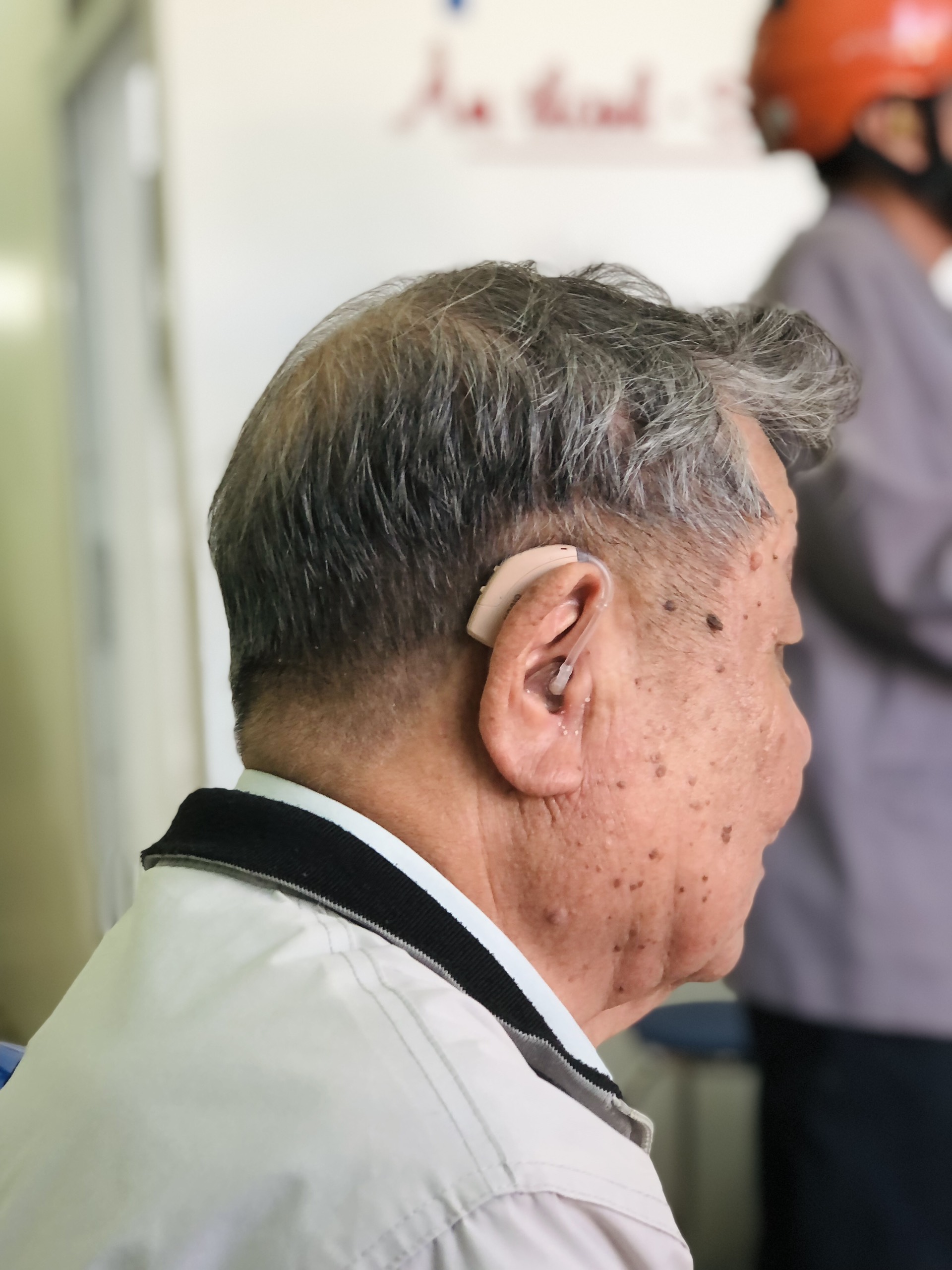 Thời điểm khách hàng cần thay máy trợ thính mới