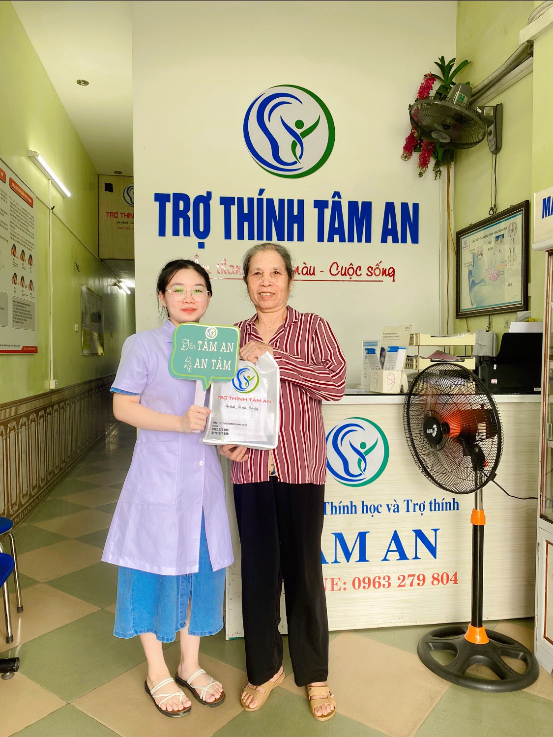 Máy trợ thính dành cho người cao tuổi