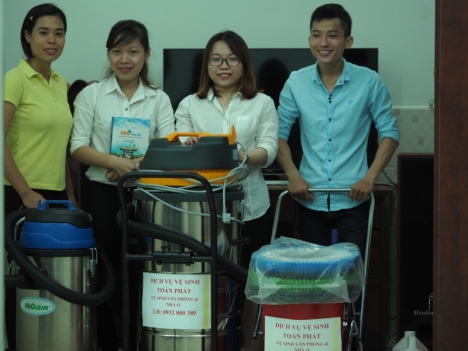 Nhận dọn vệ sinh nhà ở, văn phòng , giặt nệm, thảm, ghế sofa rèm cửa . Công trình sau xây dựng