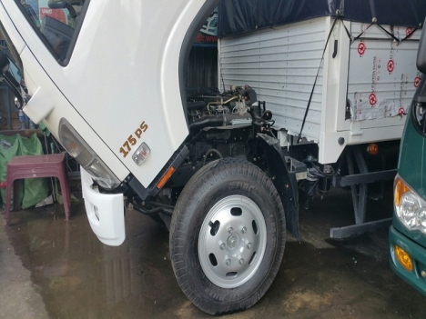 ĐỊA CHỈ BÁN XE TẢI ISUZU VĨNH PHÁT 8.2 TẤN GIÁ TỐT NHẤT, NHẬP KHẨU, MÀU XANH
