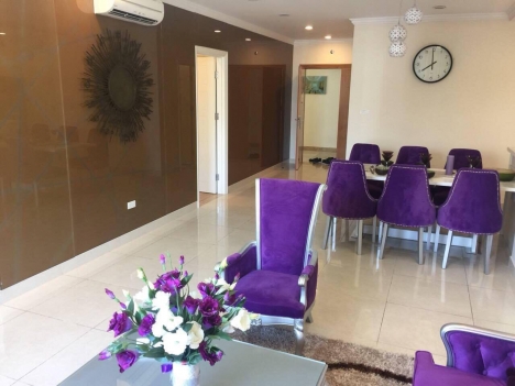 Bán chung cư 174 Lạc Long Quân,Tây Hồ