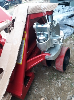 Xe nâng hàng các loại bằng thủy lực giá rẻ 0905681595