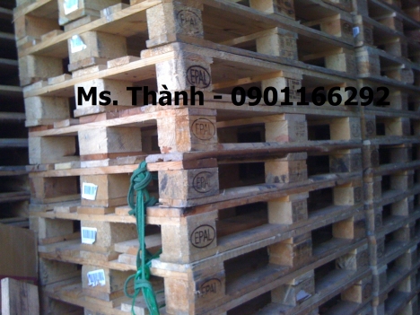 Chuyên bán Pallet nhựa kê  hàng thủy sản, kê kho hóa chất 0905681595