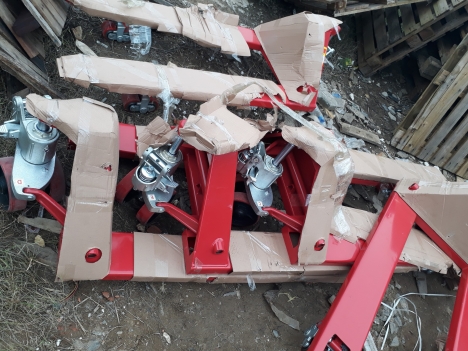 Xe nâng hàng các loại bằng thủy lực giá rẻ 0905681595