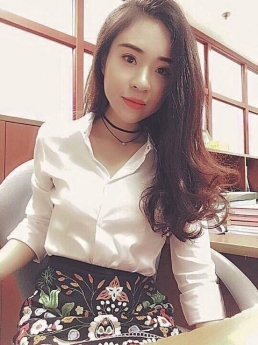 Áo sơ mi trắng trơn