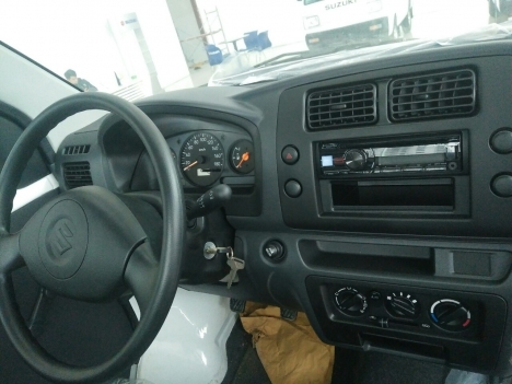 Suzuki Carry Truck - động cơ êm ái - giá thành rẻ