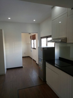 CHO THUÊ MẶT BẰNG CỬA HÀNG DT45M2 MẶT PHỐ ĐÊ LA THÀNH NHỎ