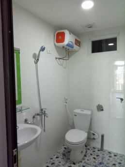 CHO THUÊ MẶT BẰNG CỬA HÀNG DT45M2 MẶT PHỐ ĐÊ LA THÀNH NHỎ