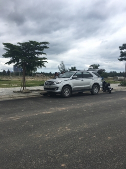Bán nhanh lô 2MT, khu đô thị 7B, sau lưng Cocobay, DT 100m2, giá chỉ 3tr/m2