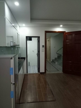 CHO THUÊ CĂN HỘ CHUNG CƯ 1 P.NGỦ,1 P. KHÁCH ĐẦY ĐỦ TIỆN NGHI - TẠI SỐ 18 ĐÊ LA THÀNH NHỎ