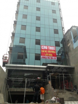 CHÍNH CHO THUÊ VĂN PHÒNG 65M2 MẶT PHỐ ĐÔNG CÁC-Ô CHỢ DỪA