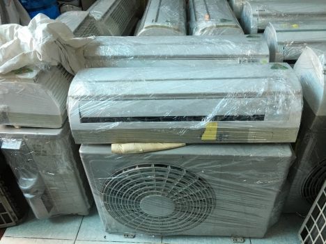 Máy lạnh Hitachi cung cấp cho thợ